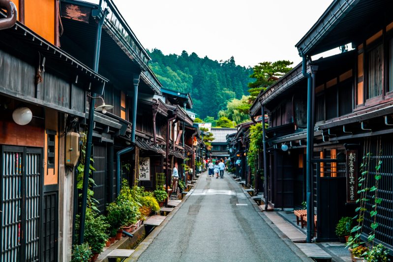 Visit The Village Of Takayama During The 10 Day Ultimate Japan Package Tour 1 Scaled 1
